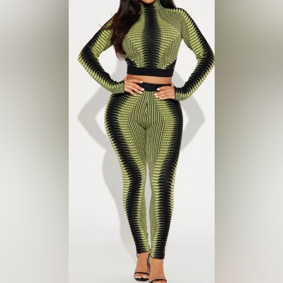 Kaylee Sweater Leggings Set - Picture 2 of 3